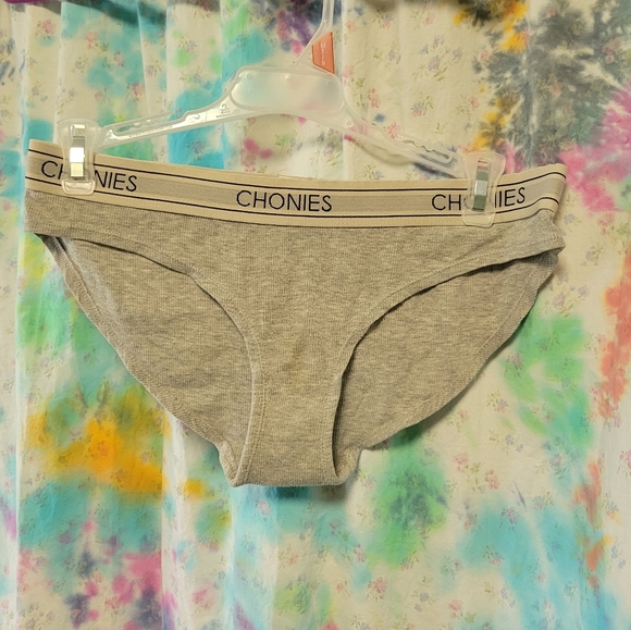 Chonies size medium ribbed gray bra and panties set - Picture 5 of 8